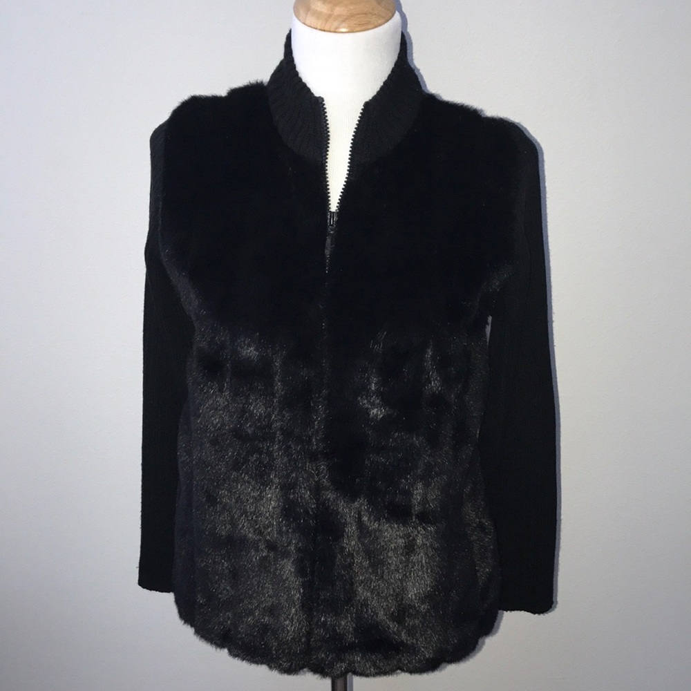 Kathie Lee Faux Fur front and acrylic/polyester,S